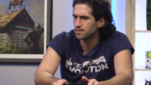 约瑟夫·法雷斯 (Josef Fares) 从不羞于分享自己的观点，他透露了自己对 PlayStation 和 Xbox 的看法